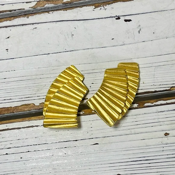 CRAFT Vintage 80’s MCM Art Deco Gold Tone Fan Signed Statement Clip On Earrings - Picture 3 of 10